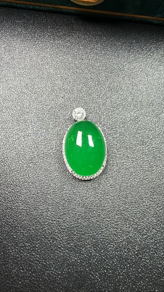 翡翠吊坠